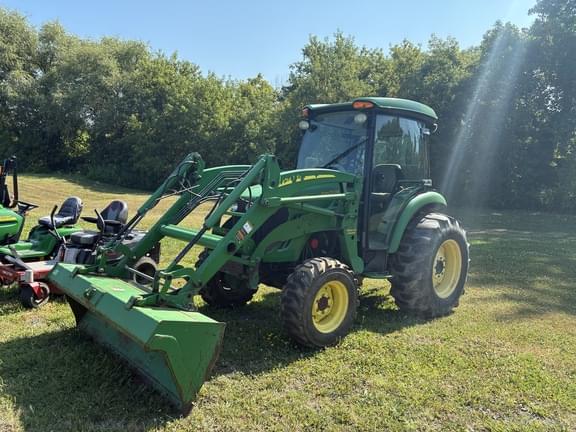 Image of John Deere 4720 equipment image 1