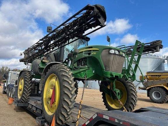 Image of John Deere 4730 equipment image 4