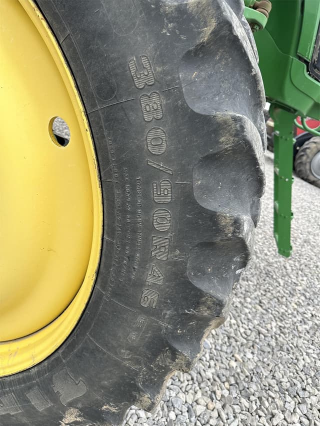 Image of John Deere 4730 equipment image 2