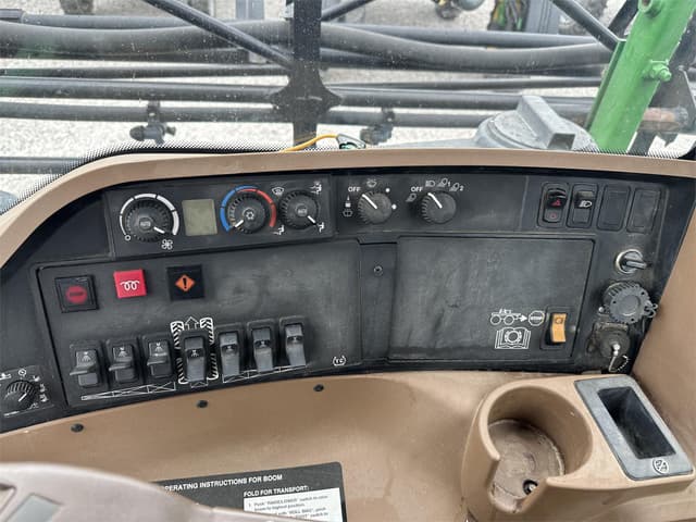 Image of John Deere 4730 equipment image 3