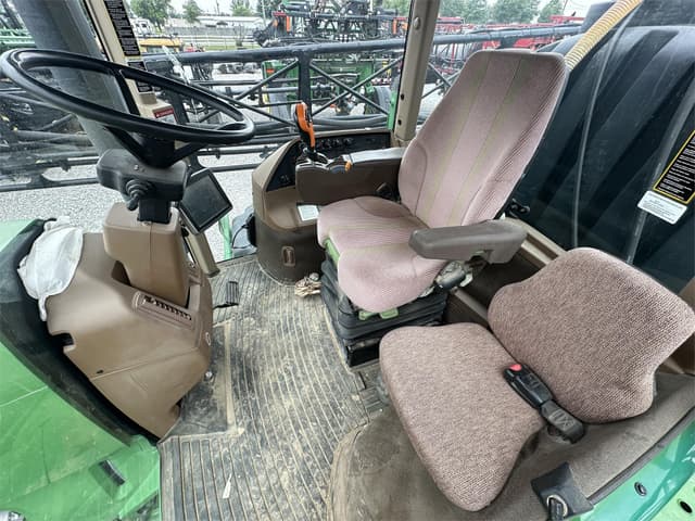Image of John Deere 4730 equipment image 4