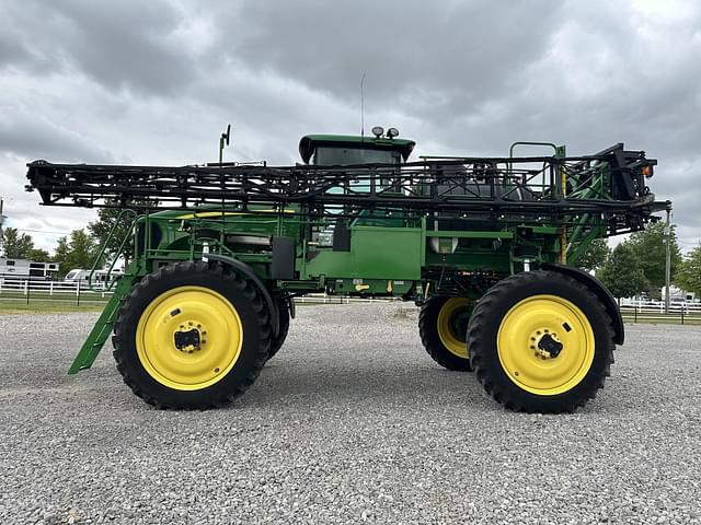Image of John Deere 4730 equipment image 2