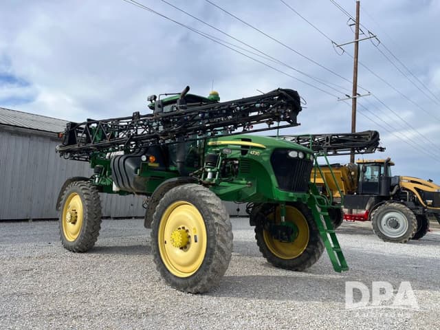 Image of John Deere 4730 equipment image 4