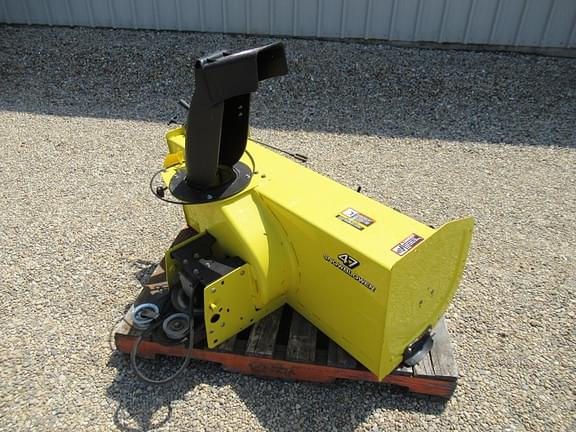 Image of John Deere 47" Snow Blower equipment image 4