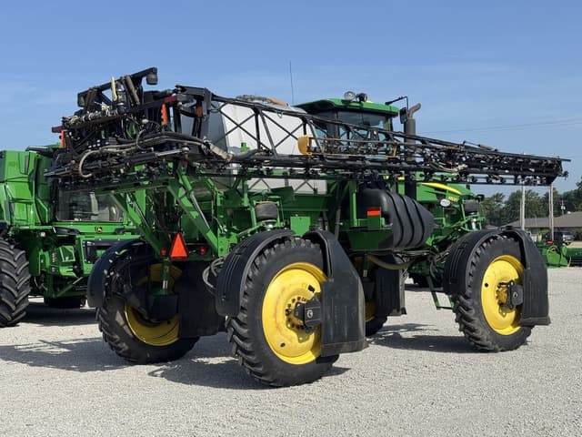 Image of John Deere 4830 equipment image 4