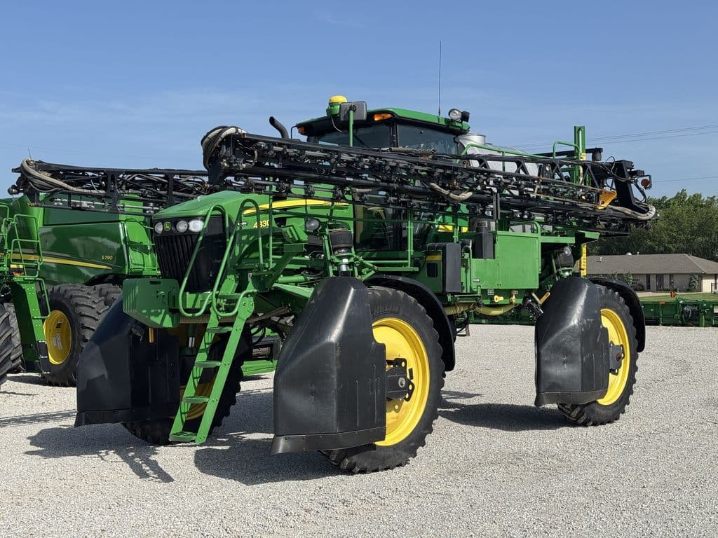 Image of John Deere 4830 Primary image
