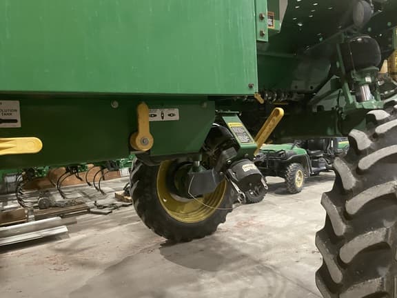 Image of John Deere 4830 equipment image 4