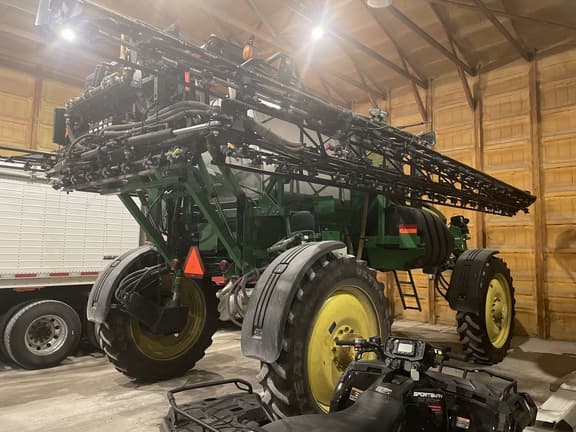 Image of John Deere 4830 equipment image 2