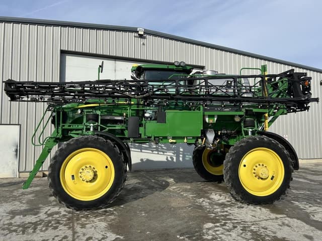 Image of John Deere 4830 equipment image 2