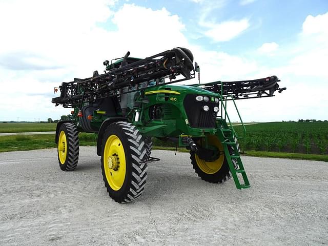 Image of John Deere 4830 equipment image 3