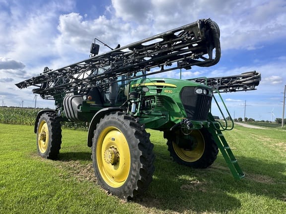 2012 John Deere 4830 Equipment Image0