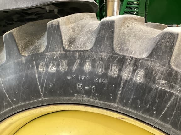 Image of John Deere 4830 equipment image 1