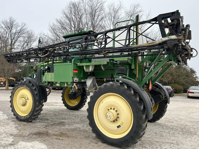 Image of John Deere 4830 equipment image 2