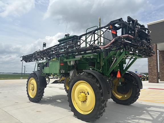 Image of John Deere 4830 equipment image 2
