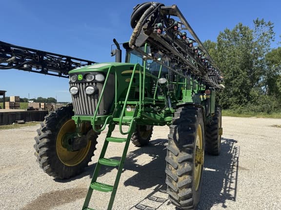 Image of John Deere 4830 equipment image 1