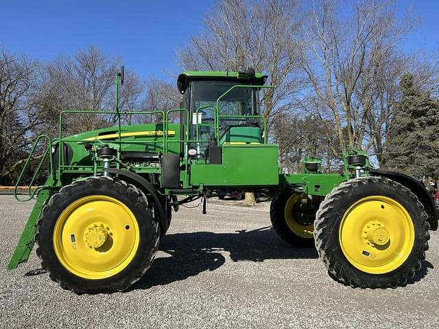 Image of John Deere 4830 equipment image 2