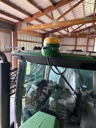 Image of John Deere 4830 equipment image 2
