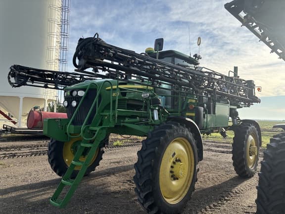 Image of John Deere 4830 equipment image 2