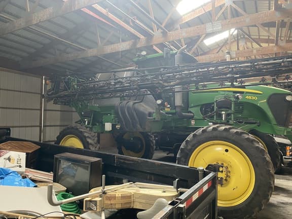 Image of John Deere 4830 equipment image 3