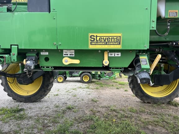 Image of John Deere 4830 equipment image 2