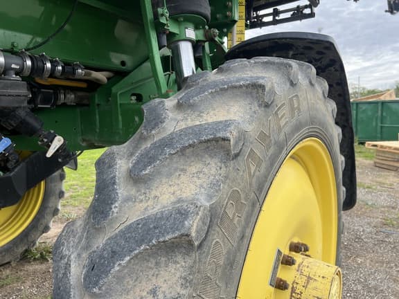 Image of John Deere 4830 equipment image 4