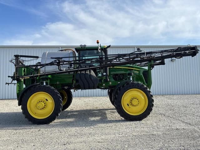 Image of John Deere 4830 equipment image 2