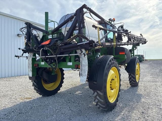 Image of John Deere 4830 equipment image 4