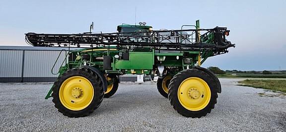 Image of John Deere 4830 equipment image 1