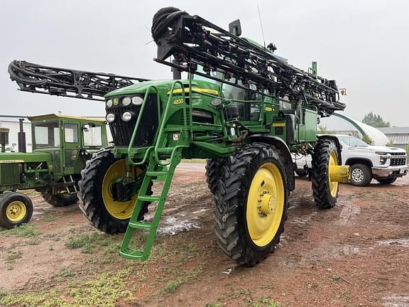 Image of John Deere 4830 equipment image 1