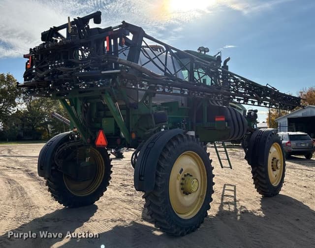 Image of John Deere 4830 equipment image 4