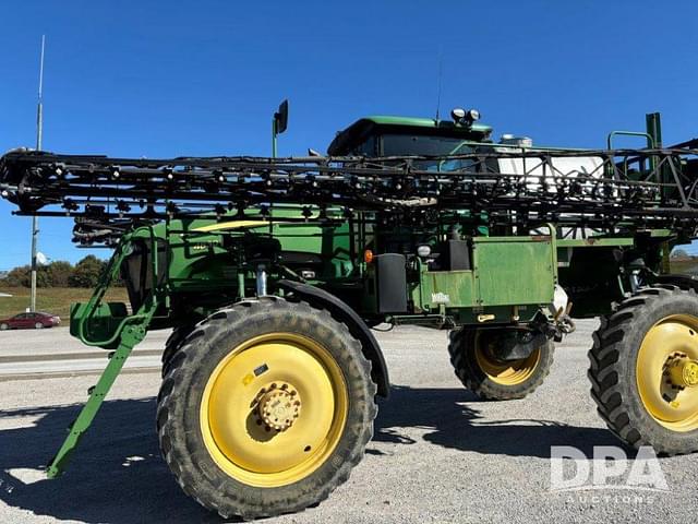 Image of John Deere 4830 equipment image 2