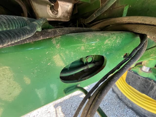 Image of John Deere 4830 equipment image 2