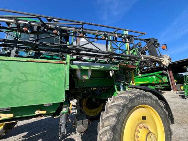 Image of John Deere 4830 equipment image 1