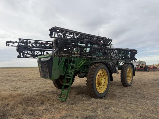 Image of John Deere 4940 equipment image 1