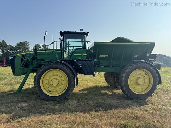 Image of John Deere 4940 equipment image 1