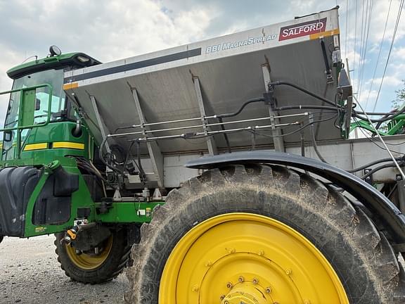 Image of John Deere 4940 equipment image 2