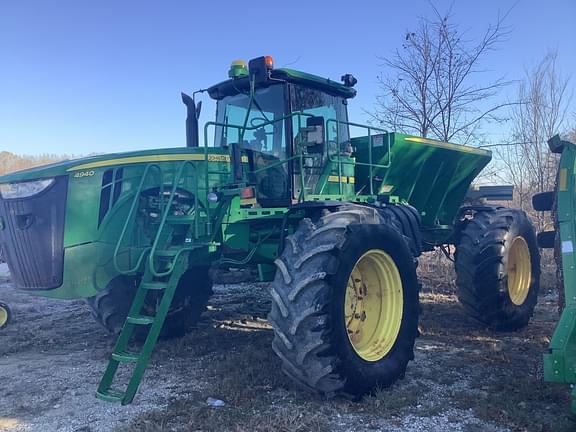 Image of John Deere 4940 equipment image 1