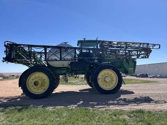 Image of John Deere 4940 equipment image 3