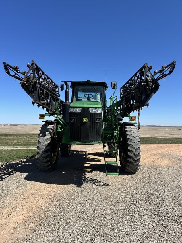 Image of John Deere 4940 equipment image 1