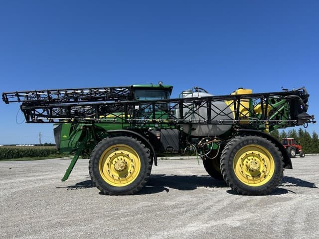 Image of John Deere 4940 equipment image 2
