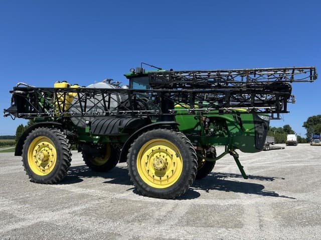 Image of John Deere 4940 equipment image 1