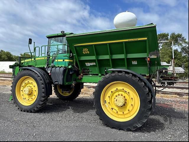 Image of John Deere 4940 equipment image 3