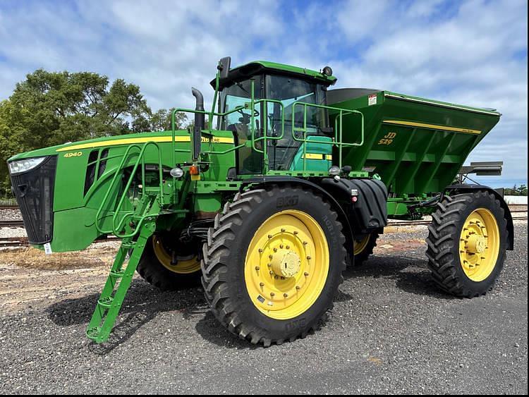 Image of John Deere 4940 Primary image