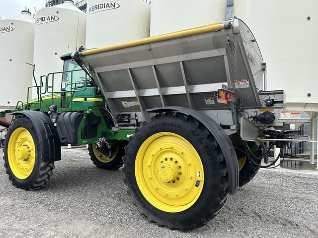 Image of John Deere 4940 equipment image 4