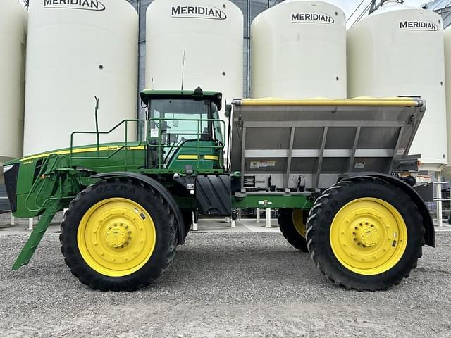 Image of John Deere 4940 equipment image 2