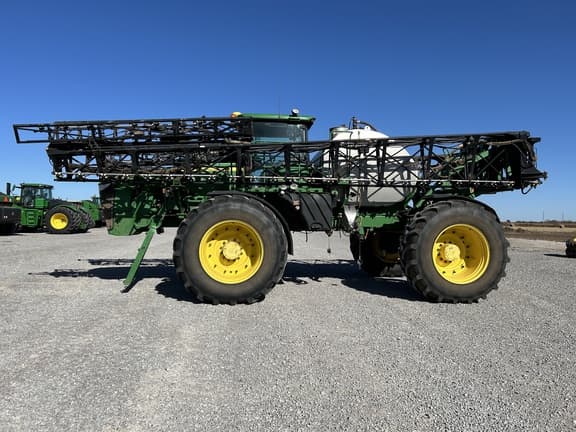 Image of John Deere 4940 equipment image 2