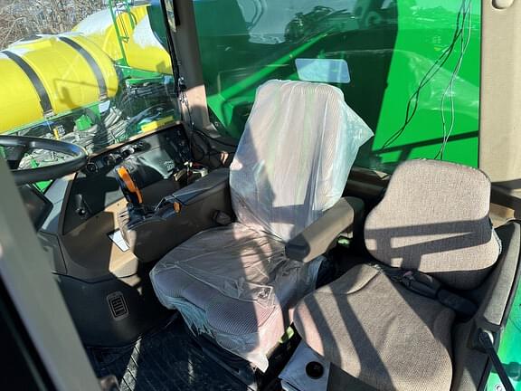 Image of John Deere 4940 equipment image 2