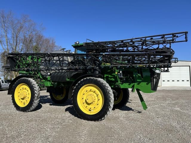 Image of John Deere 4940 equipment image 1