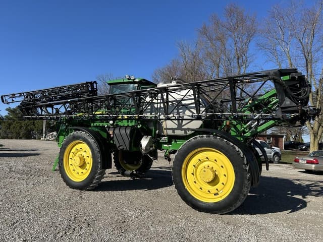 Image of John Deere 4940 equipment image 4