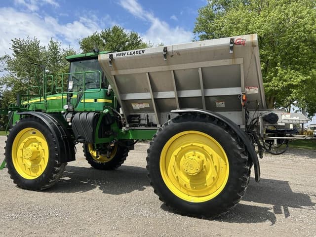 Image of John Deere 4940 equipment image 4